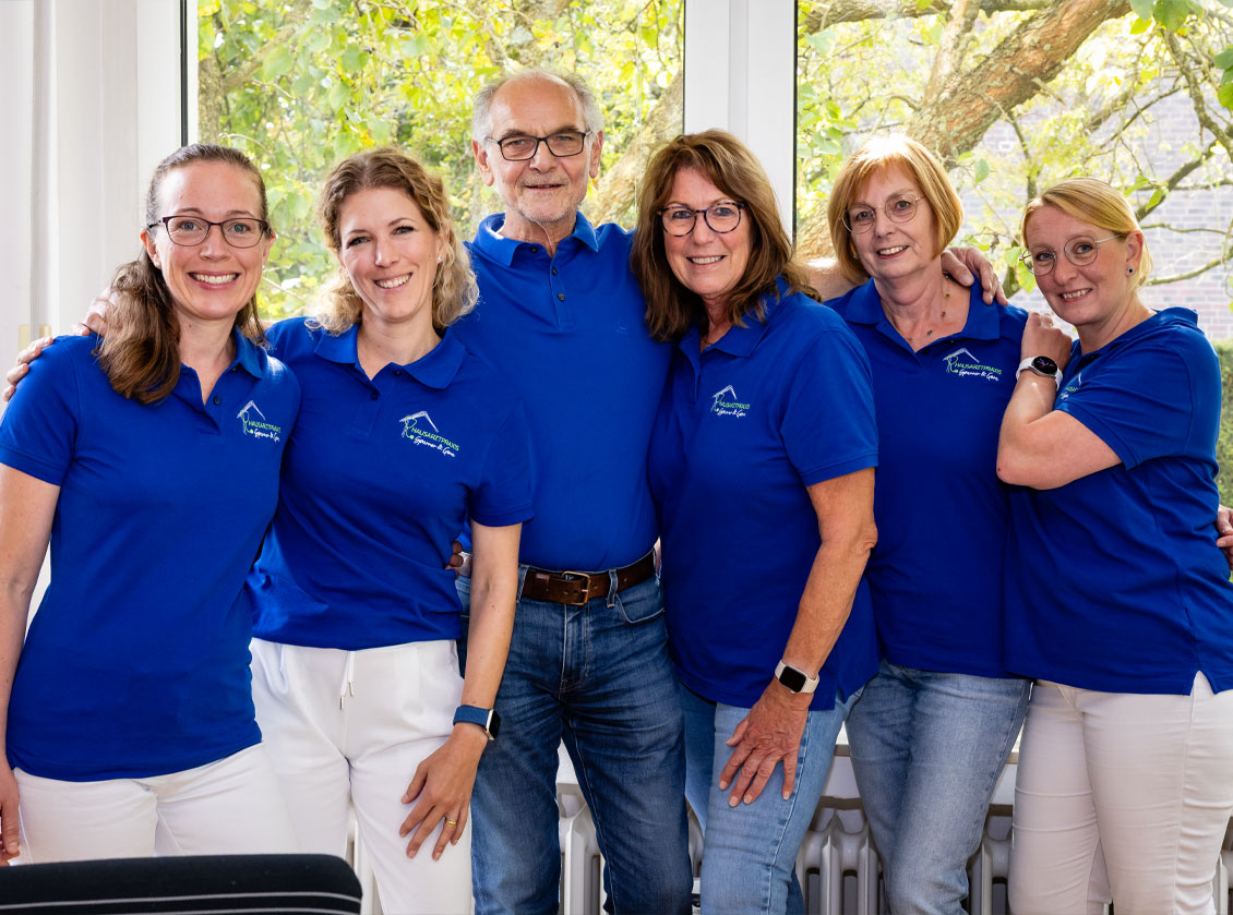 Teamfoto Hausarztpraxis Sparrer & Gora in Übach-Palenberg.